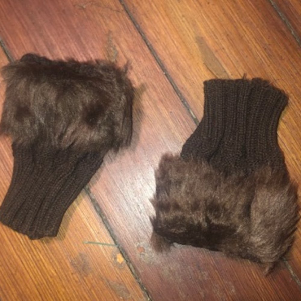 Finger less mittens